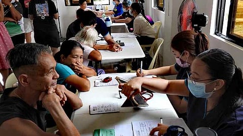 ILOILO. Soldiers from the 61st Infantry Battalion join local and provincial officials in providing free public services during the RCSP “Serbisyo Caravan” in Barangay Lab-on, Igbaras, Iloilo on June 10, 2025.