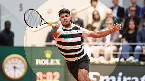 Alcaraz cruises past Walton in opener