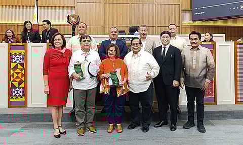 Last-termer councilors Pilar Braga, Conrado Baluran, Edgar Ibuyan Jr., and Jesus Joseph P. Zozobrado III, along with non-reelected councilors Bernard Al-ag, Javi Campus, Jonard Dayap, Marissa Abella, Nilo “Small” Abellera, and Dante Apostol, were awarded Plaques of Distinction and Recognition on Tuesday, June 24, 2025, at the Sangguniang Panlungsod for their years of public service. Councilor Wilberto “Nonoy” Al-ag was unable to attend the ceremony due to an incident.