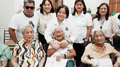 16 seniors get P100K cash gift from Capitol 