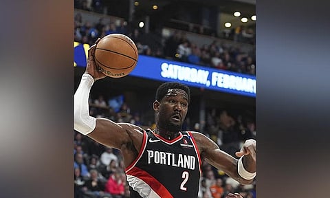 Free agent Ayton gikuha sa Lakers