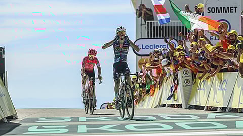 Paret-Peintre sprints to victory