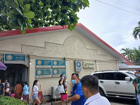 BACOLOD. The Bacolod City Health Office (CHO) urges all schools, both public and private, to report all the suspected cases of hand, foot and mouth disease (HFMD) to the CHO. 