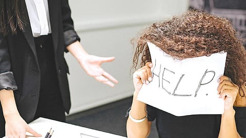 When the manager is clueless, the tea is hot