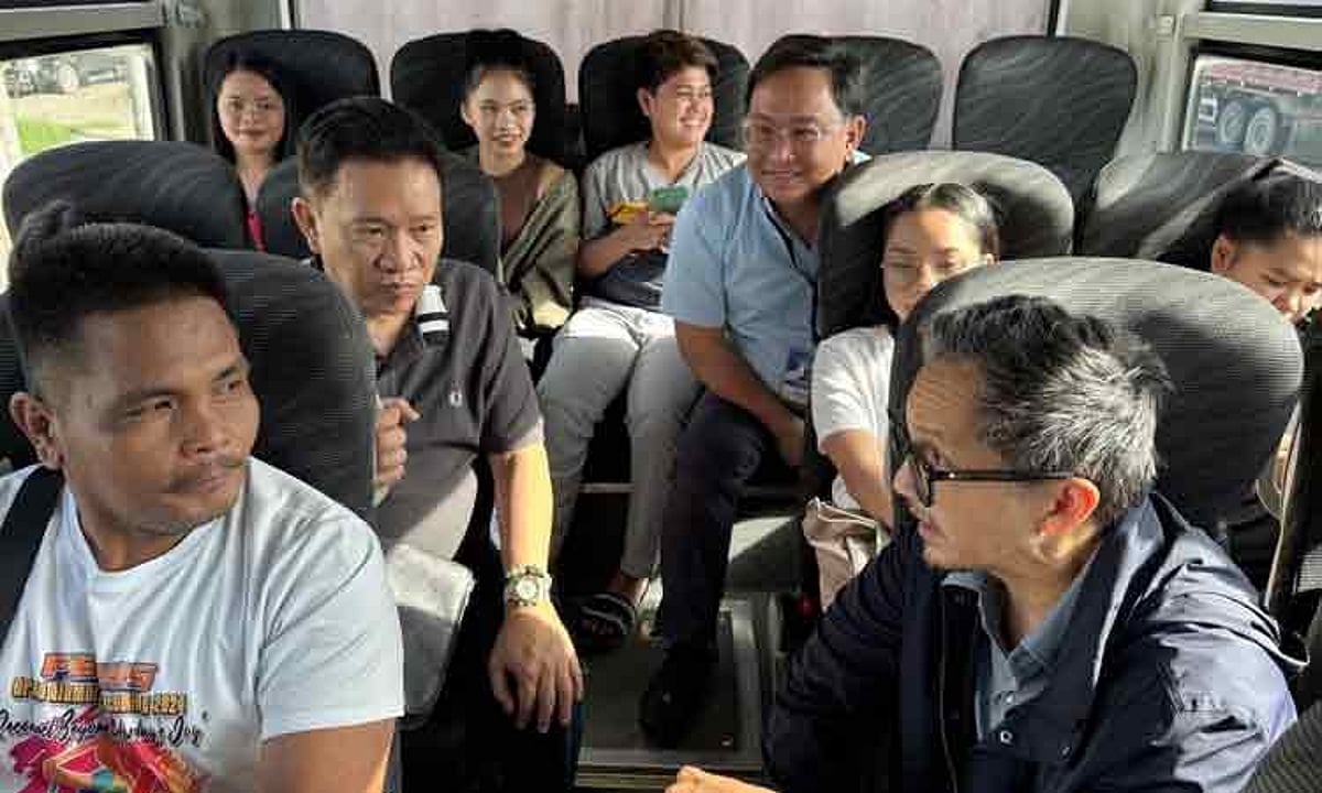 National gov’t-led free bus ride project launched in Davao City thumbnail