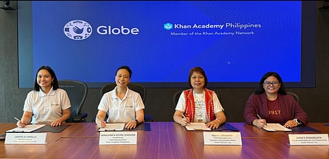 Denise Fabella, Executive Director at Khan Academy Philippines, Geraldine B. Acuña-Sunshine, President and CEO at Khan Academy Philippines, Yoly Crisanto, Chief Sustainability and Corporate Communications Officer at Globe, and Apple Evangelista, Sustainability and Social Responsibility Director at Globe.