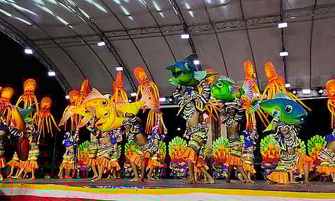 TITLE DEFENDED! Balangay City High Performing Arts of Mati City, Davao Oriental, showcased the origin of their iconic natural wonder—the Sleeping Dinosaur—along with the city’s rich bounties of the sea. The group successfully defended its title as champion in the Open Category of the Indak-Indak sa Kadayawan on Sunday, August 17, 2025, during the Kadayawan Festival 2025 at San Pedro Square, San Pedro Street, Davao City.