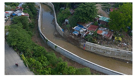 Nahunlak ang riprap tungod sa baha luyo sa estraktura