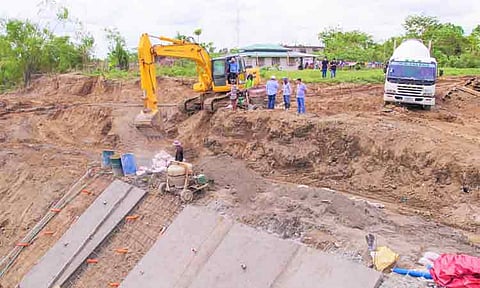 DILG no power to probe, sanction officials in anomalous projects