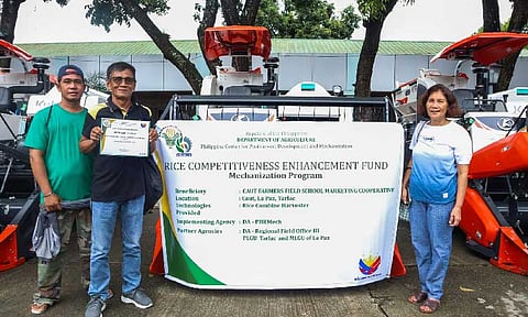 
Farmers’ cooperatives in Central Luzon received tractors and combine harvesters from the Philippine Center for Postharvest Development and Mechanization under the Rice Competitiveness Enhancement Fund Mechanization Program Phase 2. (Photo courtesy of PHilMech)