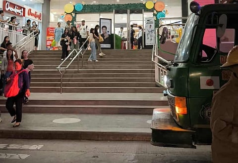 Sunog sa mall di dako ang kadaut