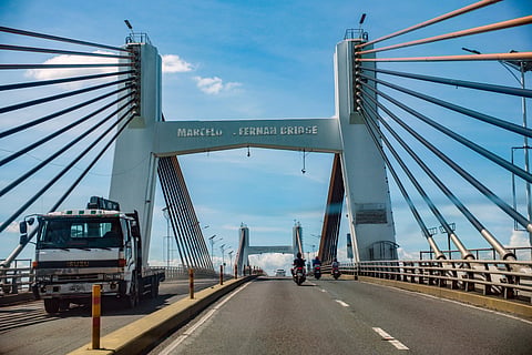 1 ka lane sa Marcelo Fernan Bridge gisira