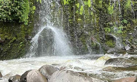 Davao City Councilor Temujin “Tek” Ocampo, chair of the Committee on Environment and Natural Resources, reminded the public that collecting fees from visitors at Asik-Asik Falls is prohibited, as the site is a protected zone.