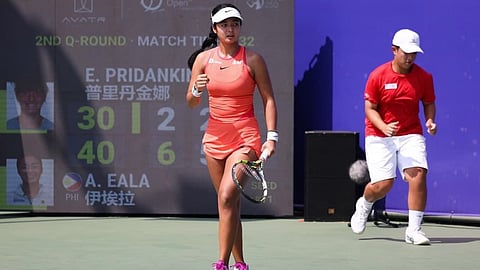 Eala miabante sa semi-finals