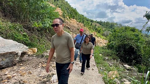 35 families trapped by landslide in Danao