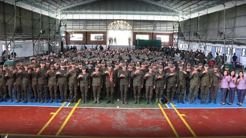 ILOILO. Lieutenant General Antonio G. Nafarrete, Commanding General of the Philippine Army, confers military awards to 14 personnel of the 3rd Infantry (Spearhead) Division during his visit to Camp Peralta, Jamindan, Capiz, on October 11, 2025. The visit, led by 3ID Commander Major General Michael G. Samson, recognized the troops’ exemplary performance and commitment to peace and security in Western and Central Visayas. 
