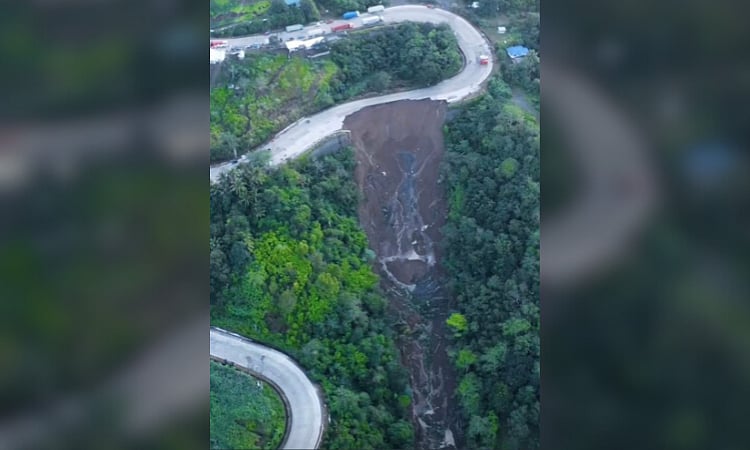 BuDa Road Impassable After Collapse; DPWH Deploys Teams