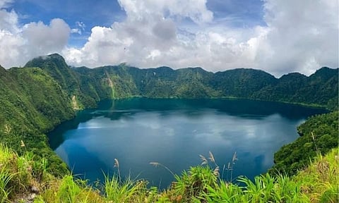 The Department of Environment and Natural Resources in Soccksargen (DENR-Soccksargen) has issued a Notice of Violation and Show Cause Order against Body Kinetix Event Services and Management, the organizer of the “Holonman Aquathlon 2025,” for holding the event at Lake Holon without a permit from the Protected Area Management Board (PAMB). The aquathlon took place on October 26, 2025, at the Lake Holon Campsite within Mt. Melibengoy, part of the Allah Valley Protected Landscape, in coordination with the Municipal Government of T’boli.
