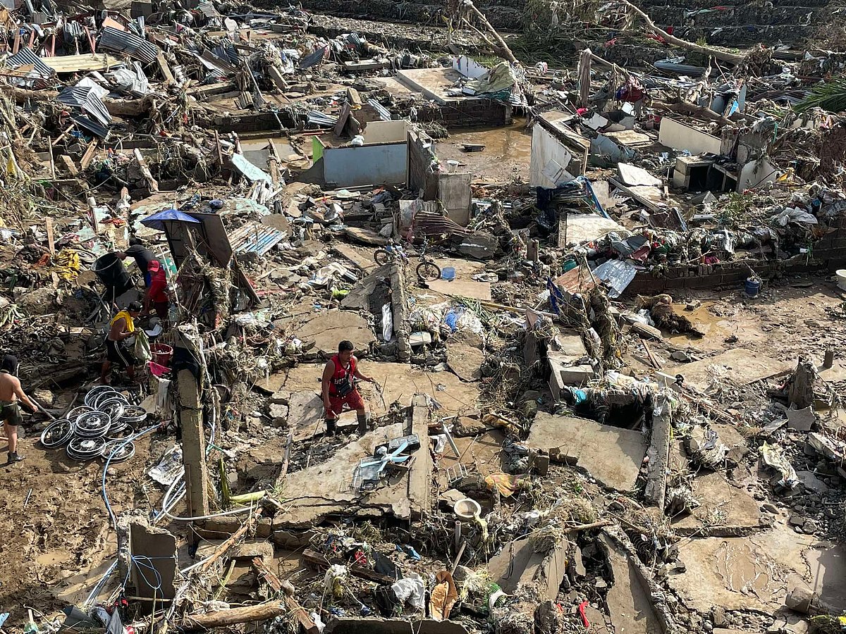 Tino Aftermath: Cebu's Flood Crisis Reveals Hidden Dangers When Waters Recede