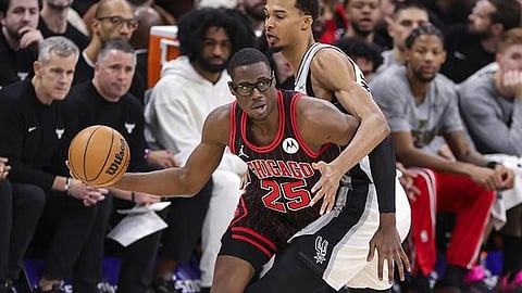 Heat scorch Cavs in OT