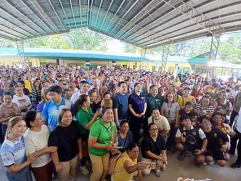 NEGROS. Vice President Sara Duterte-Carpio distributes food assistance to residents severely affected by Typhoons “Tino” and “Uwan” in Negros Island Region (NIR) Tuesday, November 11, 2025. 