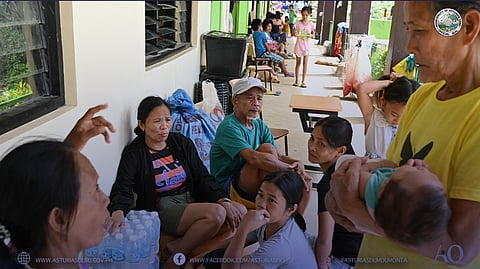 Kaluangan in Asturias still cut off; relief slow to reach barangay 