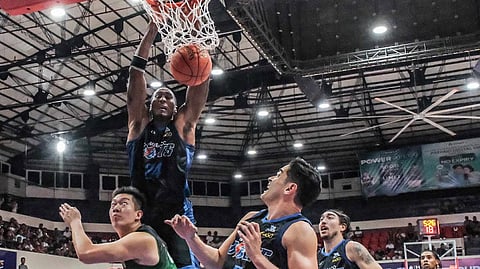 The Meralco Bolts, behind the explosive performances of imports Rondae Hollis-Jefferson and Ismael Romero, trounced the debuting Macau Black Bears, 92-74, at the East Asia Super League's first-ever charity event on Saturday, November 15, at the newly renovated Cebu Coliseum on Sanciangko Street, Cebu City. (Photo by Juan Carlo de Vela)