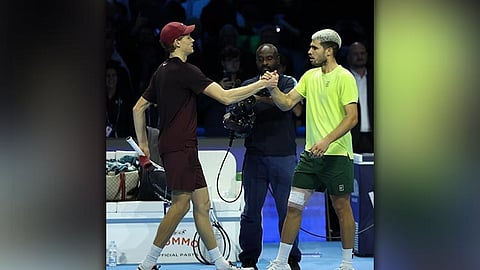 Sinner retains title