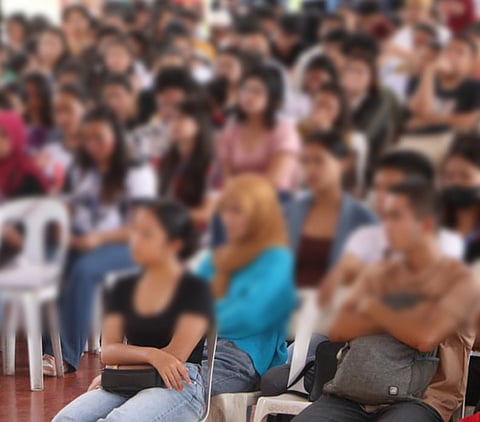 ZAMBOANGA. A total of 64 young beneficiaries from Zamboanga del Sur receive on Friday, December 5, educational scholarship grants under the Small Arms and Light Weapons (SALW) management program of the government. (SunStar Zamboanga)