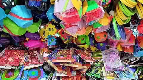 FDA urges shoppers to check toy labels for safer gifts