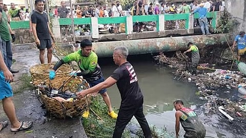 Council pushes private takeover of river cleanups