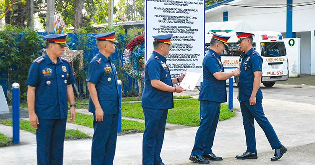 PRO-NIR honors 8 cops