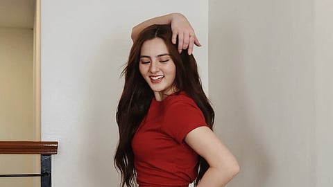 Cassy Legaspi shines in fiery look