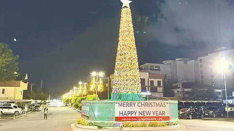 Modest Christmas eyed as mayor axes grand bash