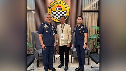 Bag-ong hepe sa HPG 7 mi-courtesy call ni Mayor Archival 