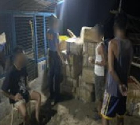 ZAMBOANGA. Lawmen arrest an individual and seize some P735,000 worth of contraband on Christmas Eve, December 24, in Purok Lapu-Lapu, White Beach Village, Pagadian City, Zamboanga del Sur. 