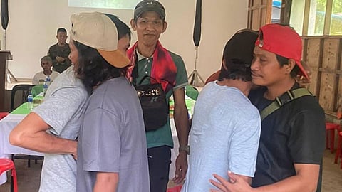 2 warring families in Sulu town forge peace pact