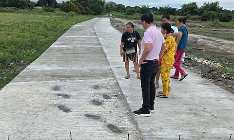 Porac mayor inspects  infrastructure projects