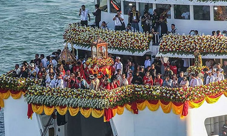 Politiko gidid-an pagsakay sa galleon