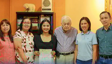 PRIDE. University of Cebu Real Estate Appraiser Licensure Examination topnotchers Mervic Dela Peña, fifth place, and Thely Marie Capitan, 10th place. The two were recognized by UC Chairman Augusto Go during a courtesy call, marking the university’s five-year streak of producing topnotchers. They also received cash incentives in recognition of their achievement.