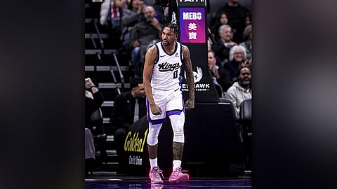 Lakers kaging sa Kings