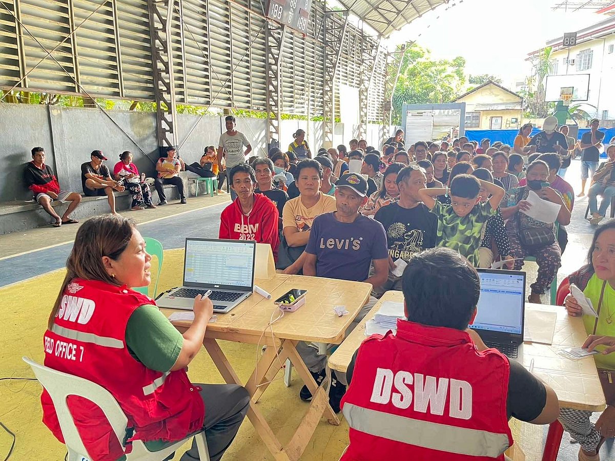 DSWD Verifies Beneficiaries for Walang Gutom Program in Cebu, Bohol