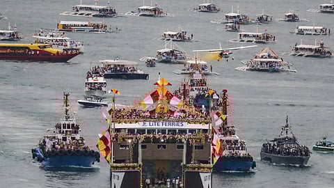 Over 400 vessels join seaborne procession for 461st Fiesta Señor