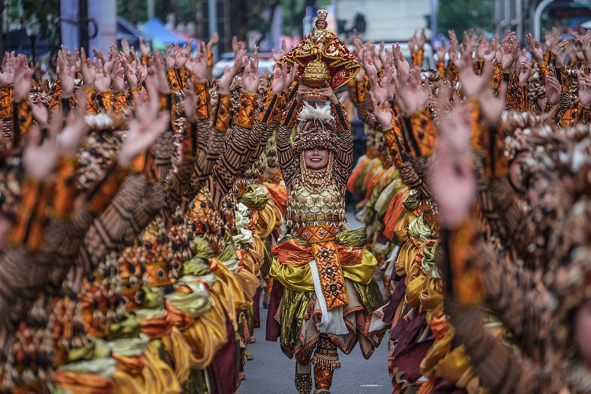 Sinulog Grand Parade 2026 Lights Up Cebu with 40 Contingents
