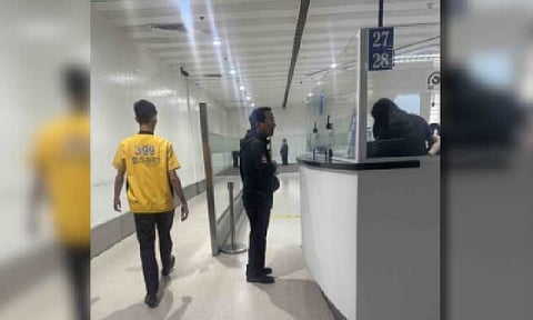 BACK IN PH. Former Department of Public Works and Highways secretary Manuel Bonoan undergoes immigration check at Ninoy Aquino International Airport Terminal 3 in Pasay City on Sunday morning he came from Taipei via China Airlines flight CI0701. (Photo courtesy of BI)