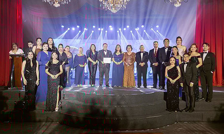 Savoy Hotel Mactan sweeps top MHR awards