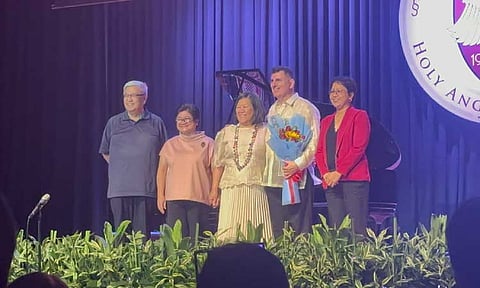 Holy Angel University President Leopoldo Jaime Valdes; Hilana Timbol Roman, Joyce Vasquez Kasparian; Dr. Raffi Kasparian; and Myra Lopez, Asst. Director of HAU Center for Kapampangan Studies, all together on stage after the concert entitled 'Tones Through Time: A Musical Odyssey'.

Photo by Vianca Ramoneda