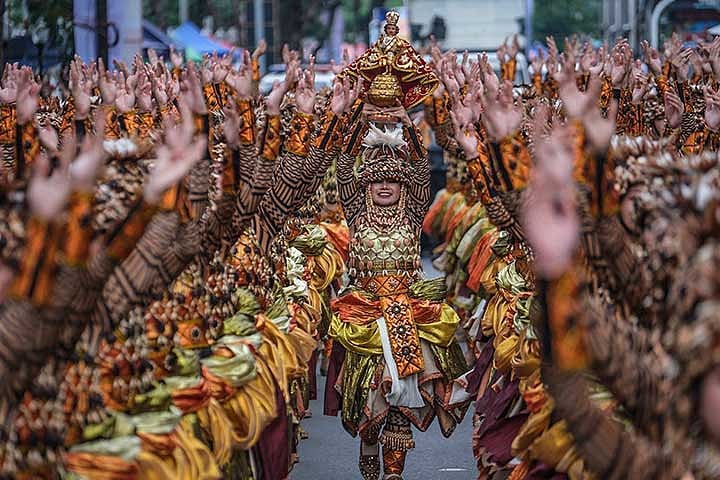 Sinulog 2026: A Festival of Contrasts from Crude to Holy in Cebu
