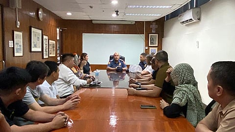 Nanag-iya og cellshop sa Leon Kilat gipatawag