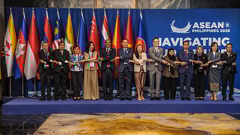 Southeast Asia maghugpong 
aron mapalambo sa turismo 